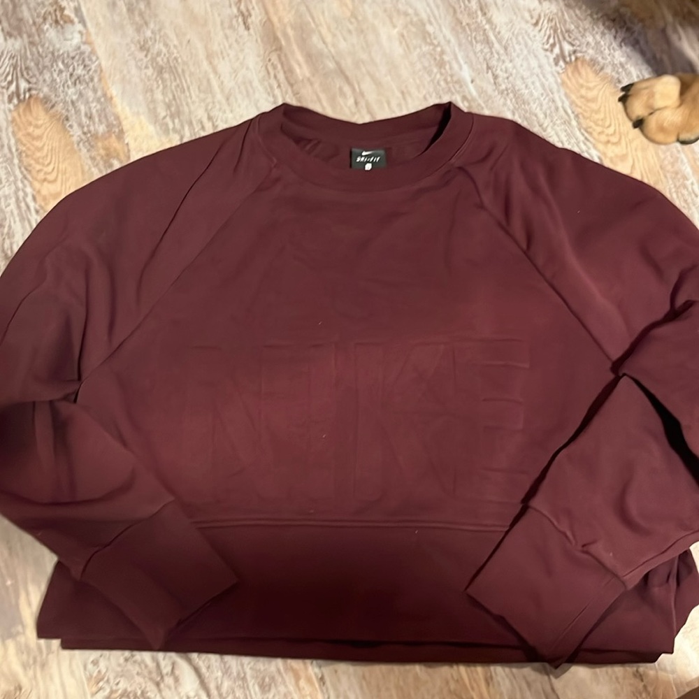 Nike cropped crew neck size small